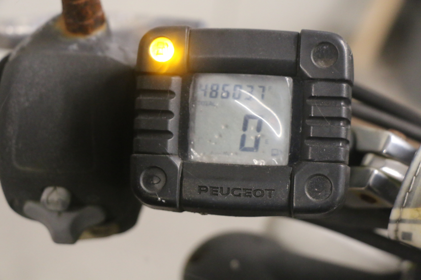 photo de CONTADOR PEUGEOT TKR TREKKER FURIOUS 50 (2005 - 2014) - Marcações e referências