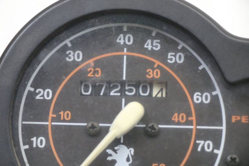 photo de CONTADOR PEUGEOT TREKKER TKR 50 (2005 - 2014) - Zoom do estado de desgaste