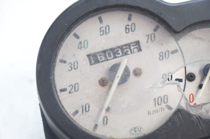 photo de CONTADOR PEUGEOT TREKKER 50 (1995 - 2004) - Detalhe da peça