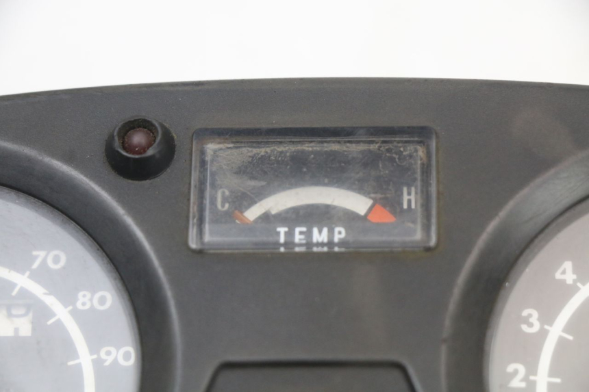 photo de CONTADOR SUZUKI TS X 80 (1984 - 1988) - Outro ângulo de visão