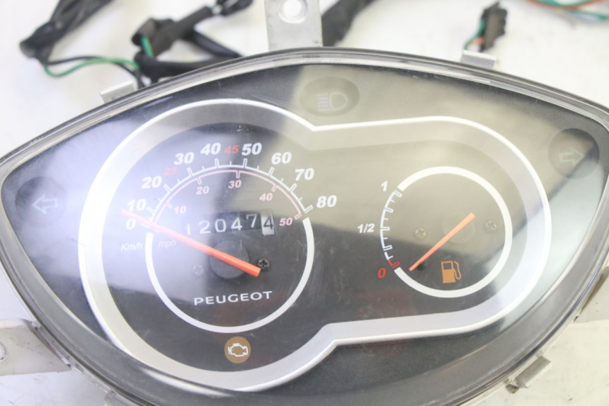 photo de CONTADOR PEUGEOT TWEET PRO EFI 4T 50 (2021 - 2022) - Detalhe da peça
