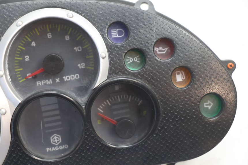 photo de CONTADOR PIAGGIO TYPHOON 50 (2000 - 2009) - Zoom do estado de desgaste