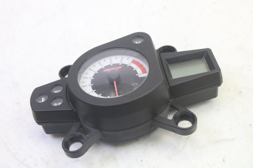 photo de CONTADOR YAMAHA TZR 50 (2008 - 2016) - Pontos de fixação