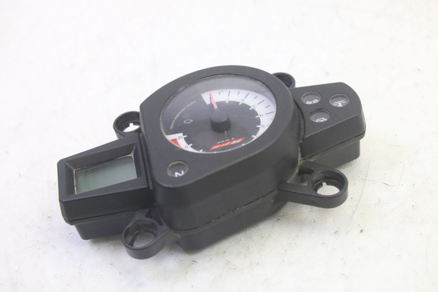 photo de CONTADOR YAMAHA TZR 50 (2008 - 2016) - Estado da superfície