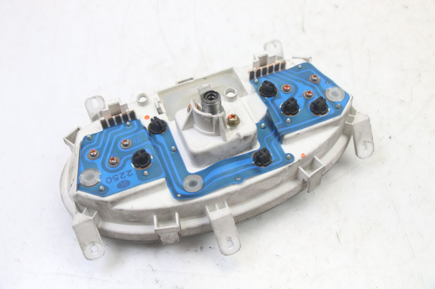 photo de CONTADOR SUZUKI UH BURGMAN 125 (2002 - 2006) - Pontos de fixação