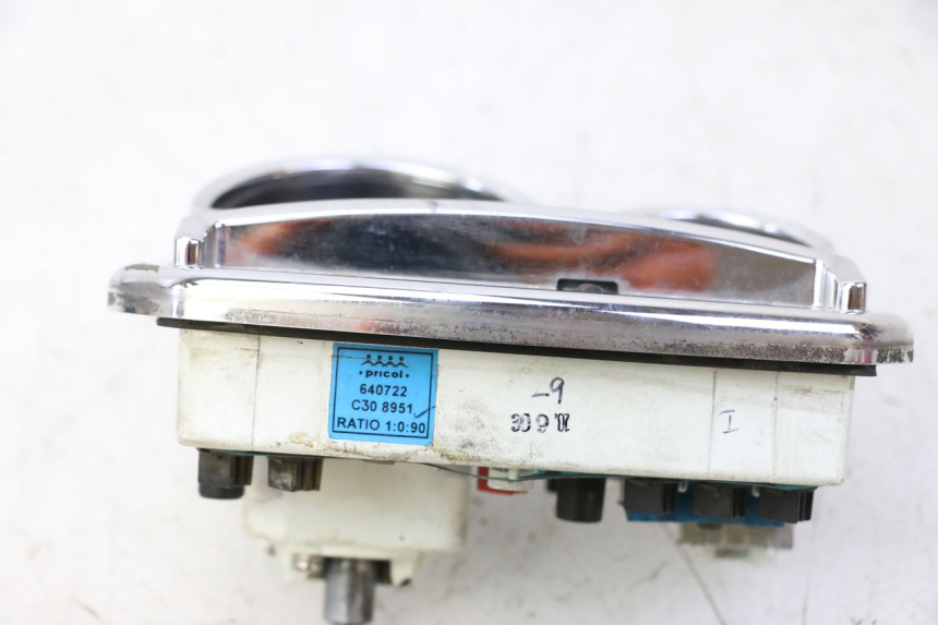photo de CONTADOR PIAGGIO VESPA S 2T 50 (2007 - 2014) - Zoom do estado de desgaste