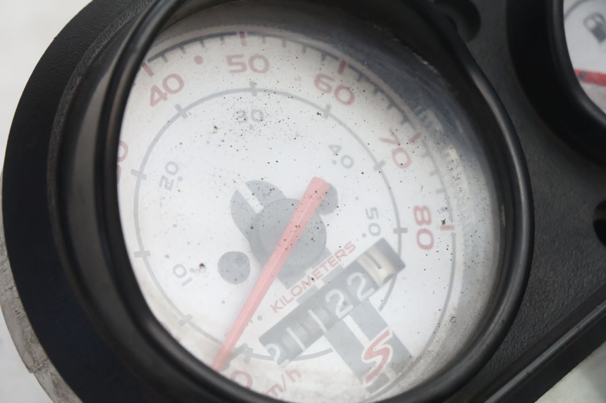 photo de CONTADOR PIAGGIO VESPA S 2T 50 (2007 - 2014) - Zoom do estado de desgaste
