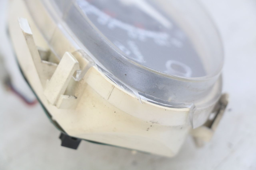photo de CONTADOR PEUGEOT VIVACITY 50 (2004 - 2009) - Detalhe da peça