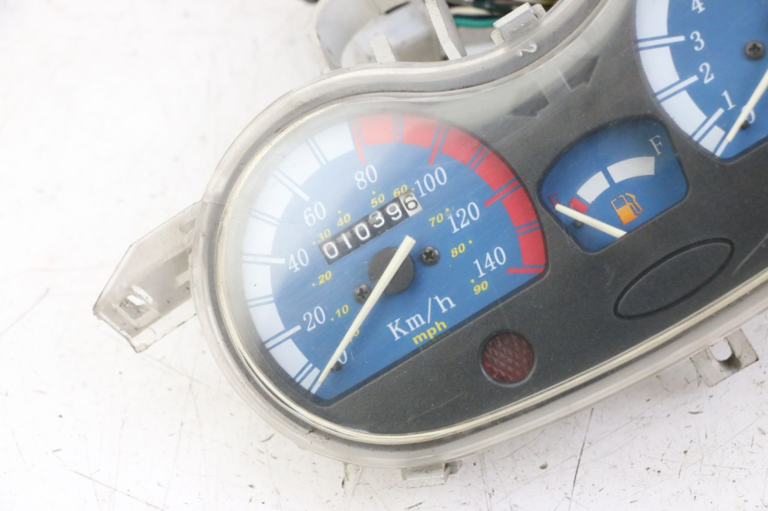 photo de CONTADOR VONROAD YIBEN 125 (2006 - 2010) - Detalhes característicos