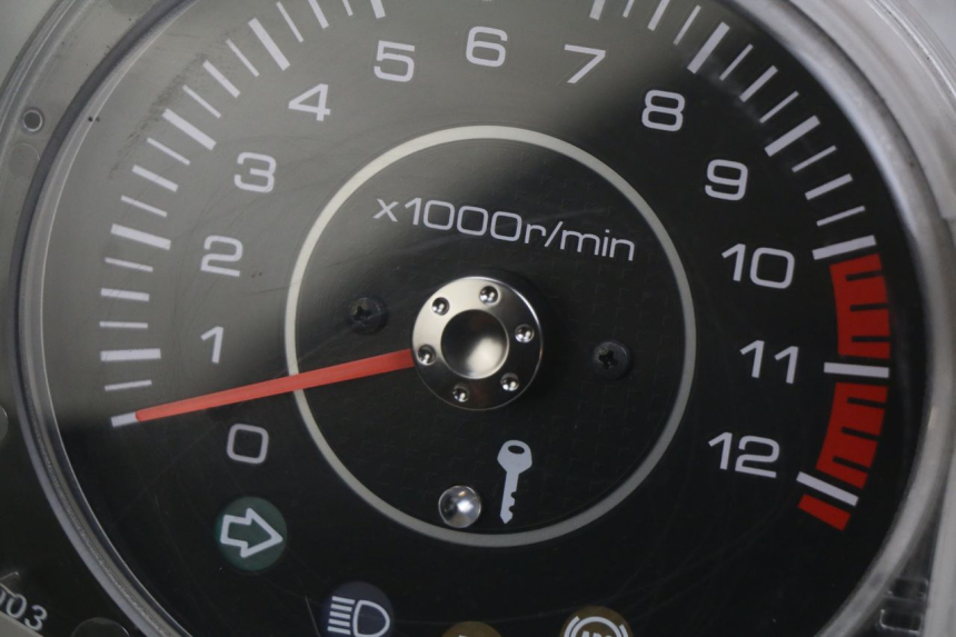 photo de CONTADOR YAMAHA X-MAX XMAX 125 (2010 - 2013) - Detalhe da peça