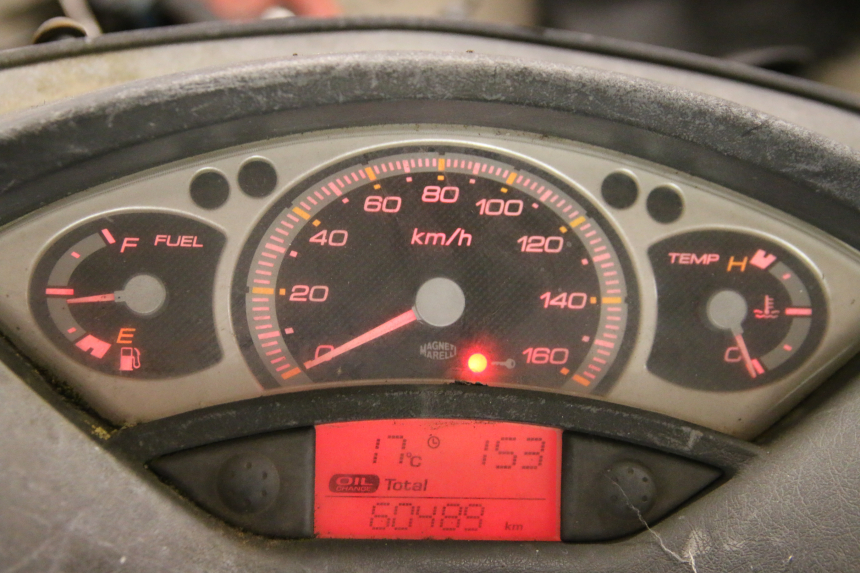 photo de CONTADOR  YAMAHA XMAX X-MAX 125 (2006 - 2009) - Zoom do estado de desgaste