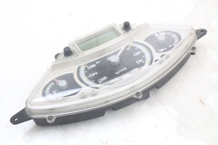 photo de CONTADOR  YAMAHA XMAX X-MAX 125 (2006 - 2009) - Estado da superfície