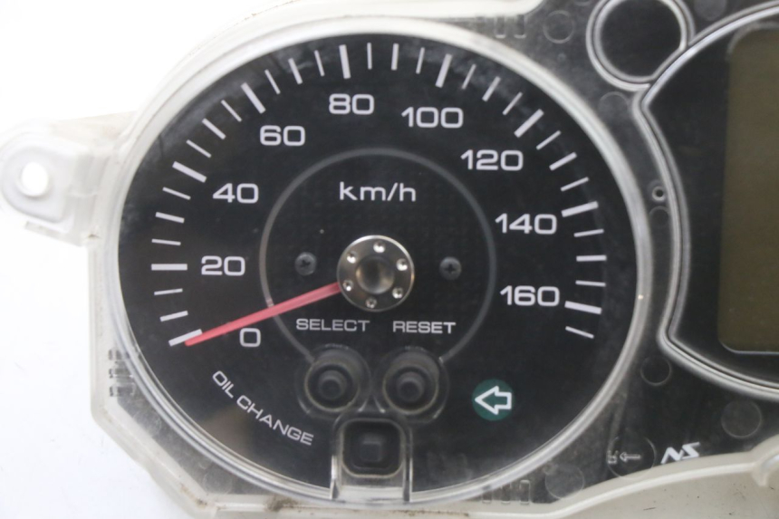 photo de CONTADOR YAMAHA X-MAX XMAX 125 (2010 - 2013) - Detalhe da peça