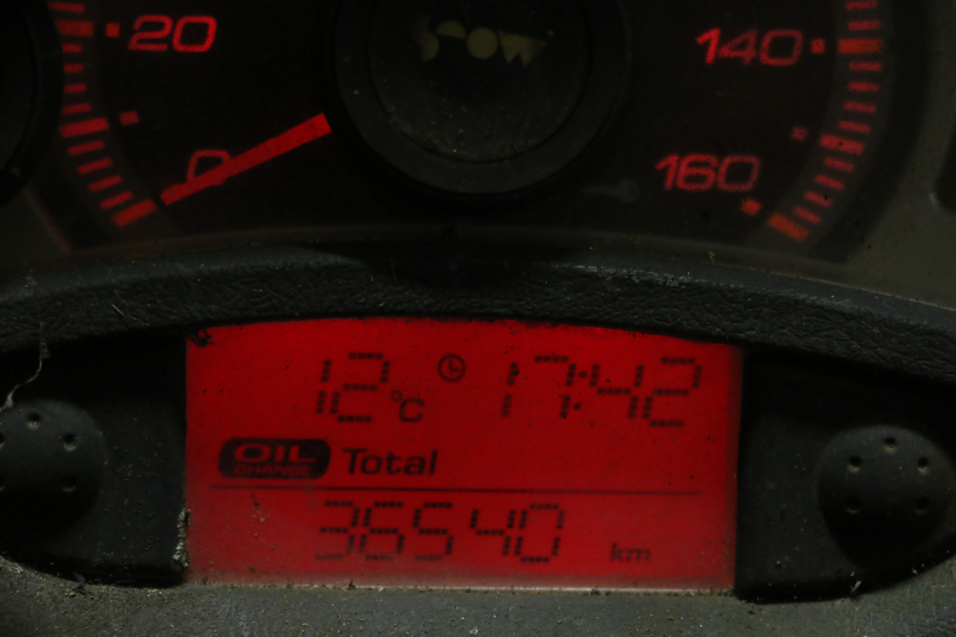 photo de CONTADOR YAMAHA X-MAX XMAX 250 (2006 - 2009) - Pontos de fixação