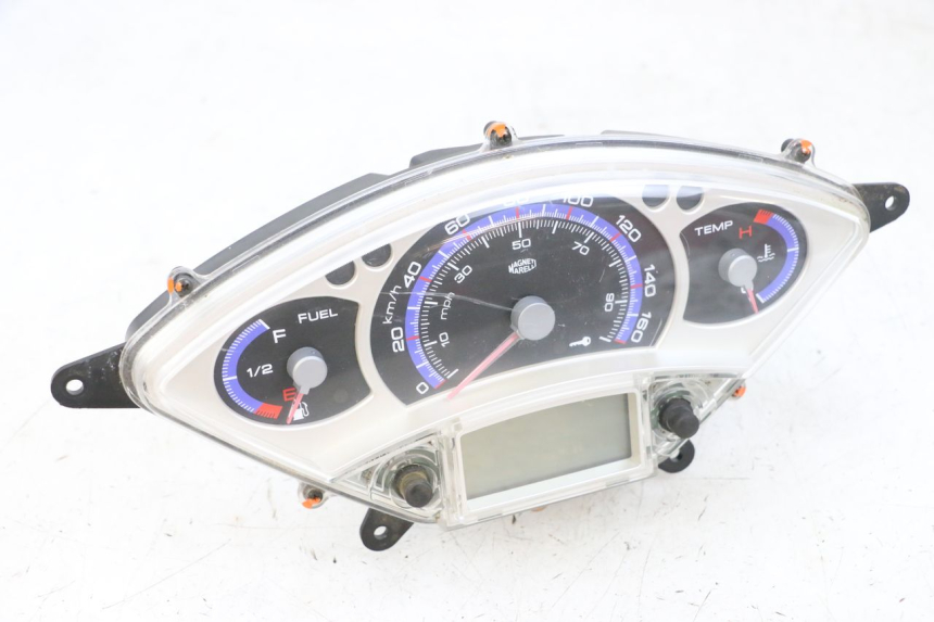 photo de CONTADOR  YAMAHA XMAX X-MAX 125 (2006 - 2009) - Detalhe da peça