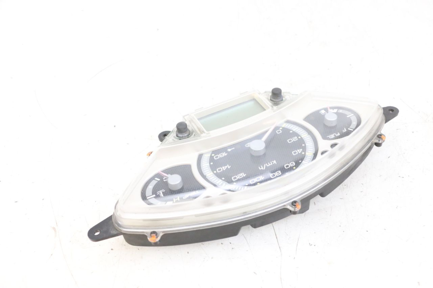photo de CONTADOR  YAMAHA XMAX X-MAX 125 (2006 - 2009) - Estado da superfície