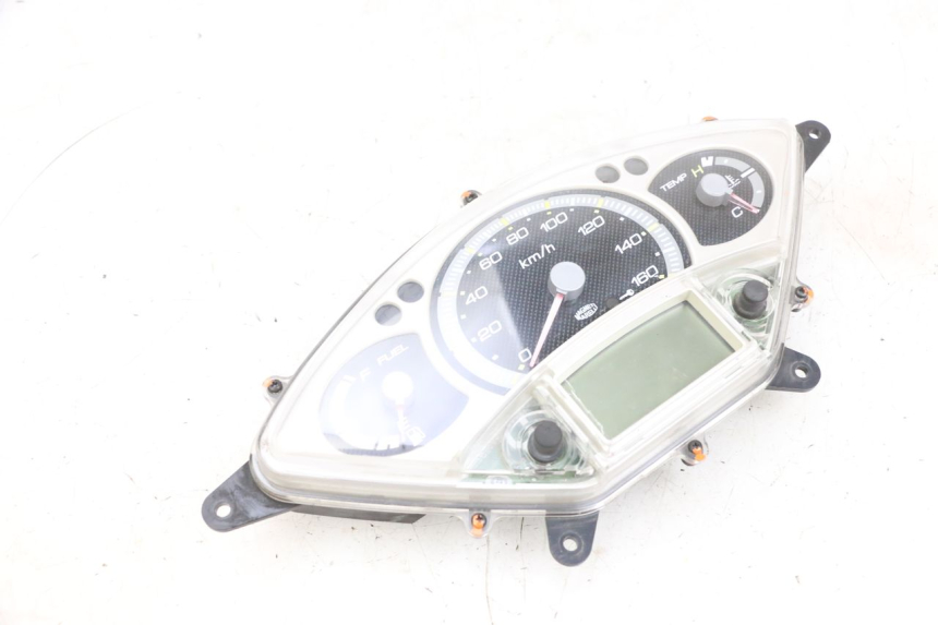 photo de CONTADOR  YAMAHA XMAX X-MAX 125 (2006 - 2009) - Marcações e referências