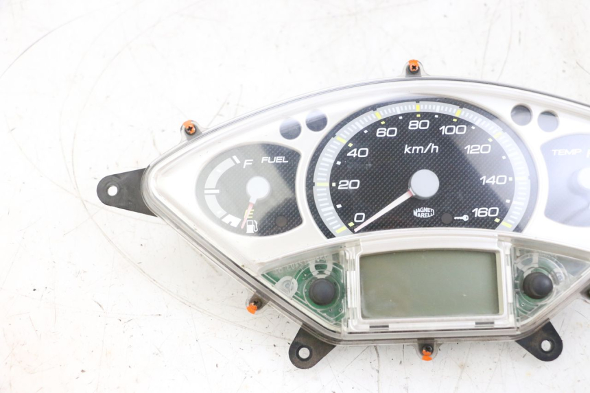 photo de CONTADOR  YAMAHA XMAX X-MAX 125 (2006 - 2009) - Ampliação dos componentes