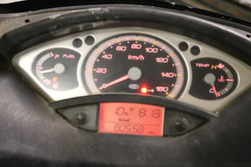 photo de CONTADOR  YAMAHA XMAX X-MAX 125 (2006 - 2009) - Zoom do estado de desgaste