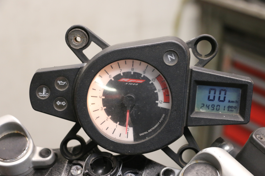 photo de CONTADOR  MBK X-POWER 50 (2003 - 2017) - Zoom do estado de desgaste