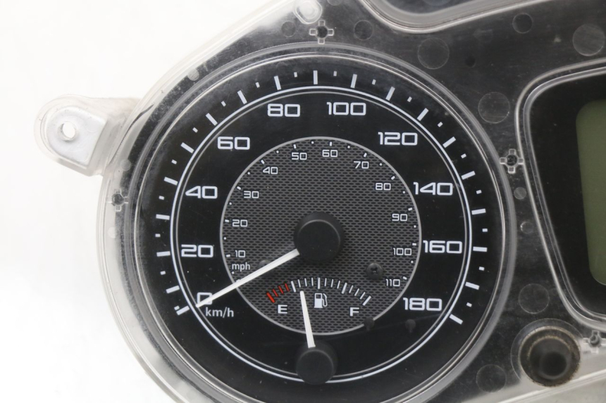 photo de CONTADOR  PIAGGIO X10 125 (2012 - 2017) - Detalhe da peça