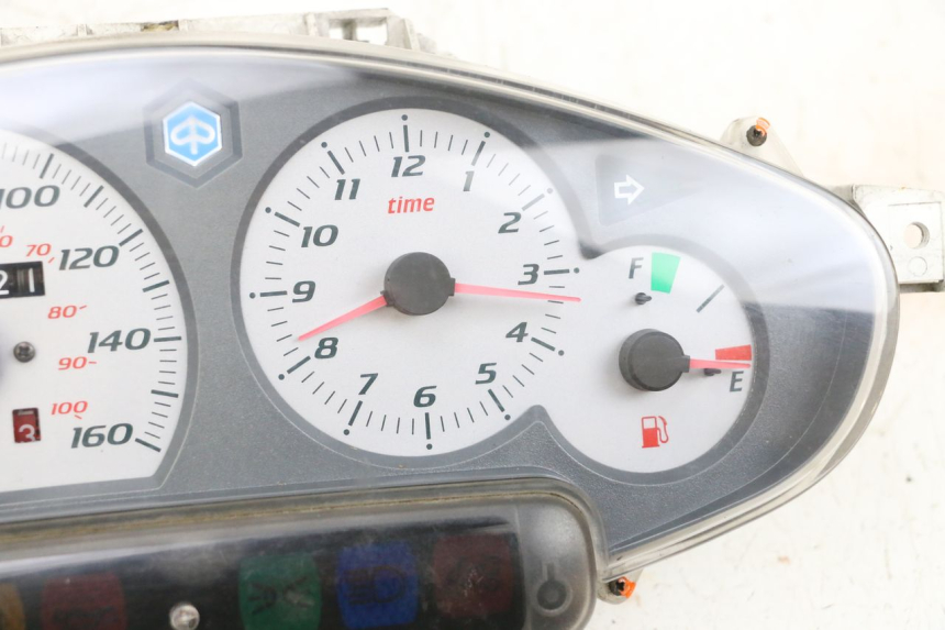 photo de CONTADOR PIAGGIO X8 125 (2004 - 2007) - Ampliação dos componentes