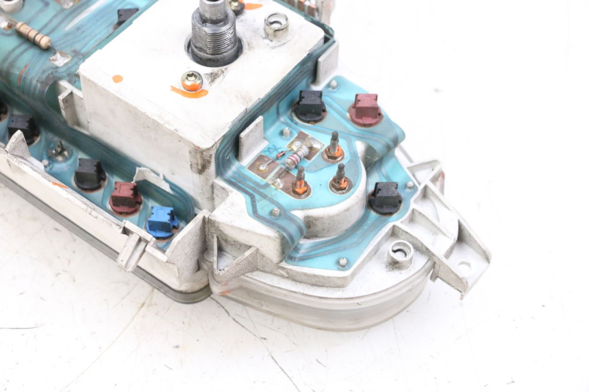 photo de CONTADOR PIAGGIO X8 125 (2004 - 2007) - Ampliação técnica