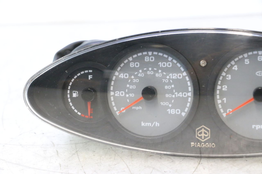 photo de CONTADOR PIAGGIO X9 AMALFI 180 (2000 - 2003) - Zoom do estado de desgaste