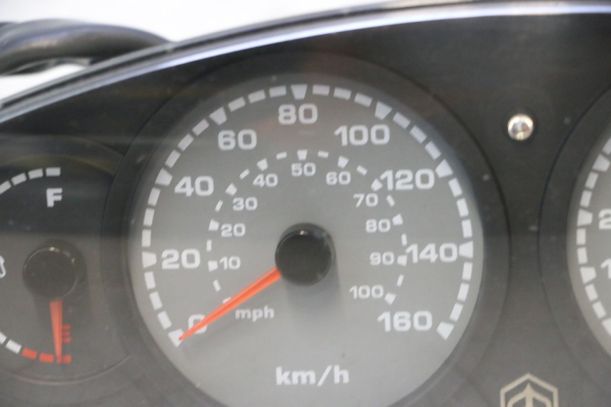 photo de CONTADOR PIAGGIO X9 AMALFI 180 (2000 - 2003) - Outro ângulo de visão