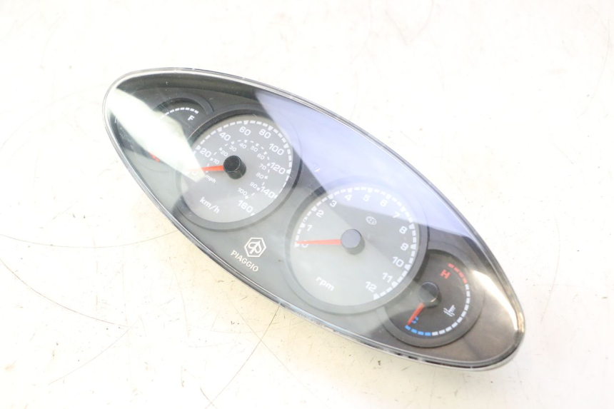 photo de CONTADOR PIAGGIO X9 AMALFI 180 (2000 - 2003) - Vista geral