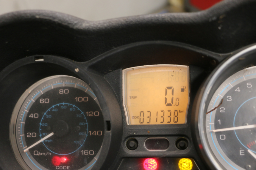 photo de CONTADOR PIAGGIO XEVO - X EVO 125 (2007 - 2017) - Zoom do estado de desgaste