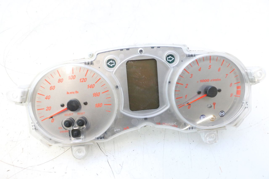 photo de CONTADOR YAMAHA XP T-MAX ABS 500 (2005 - 2005) - Vista principal