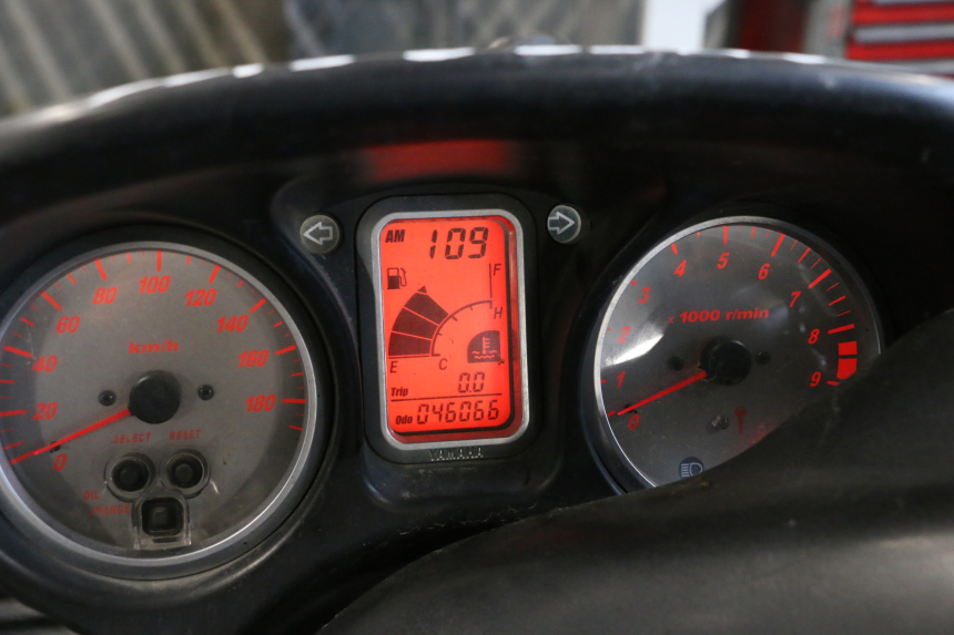 photo de CONTADOR YAMAHA XP T-MAX ABS 500 (2005 - 2005) - Vista geral