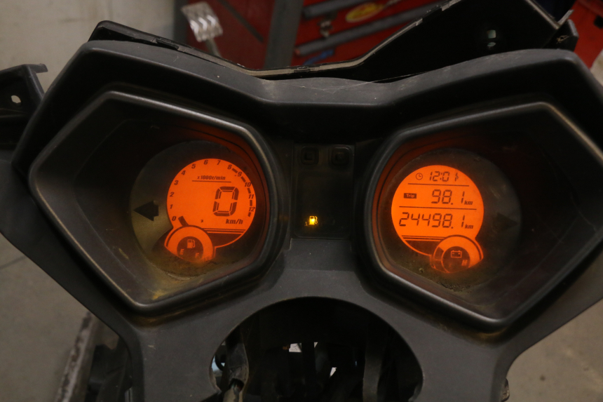photo de CONTADOR  YAMASAKI YM T 125 (2015 - 2020) - Vista de perto