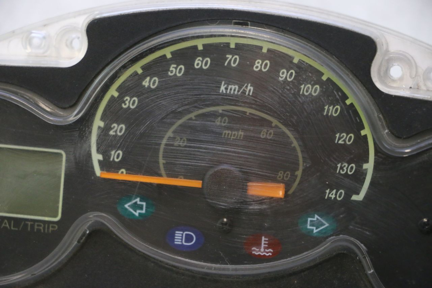 photo de CONTADOR YAMAHA YP MAJESTY 125 (2002 - 2006) - Zoom do estado de desgaste