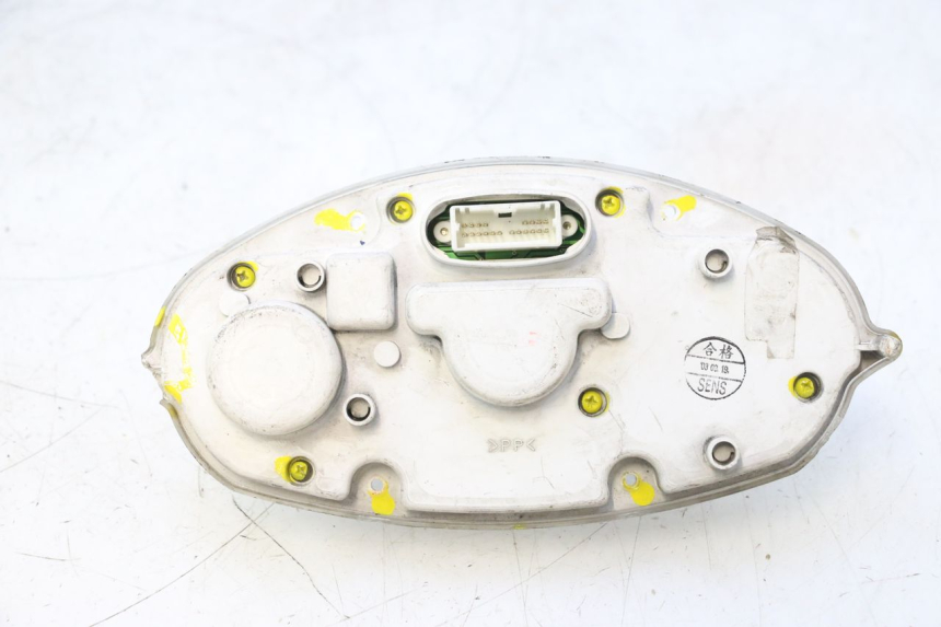 photo de CONTADOR YAMAHA YP MAJESTY 125 (2002 - 2006) - Pontos de fixação