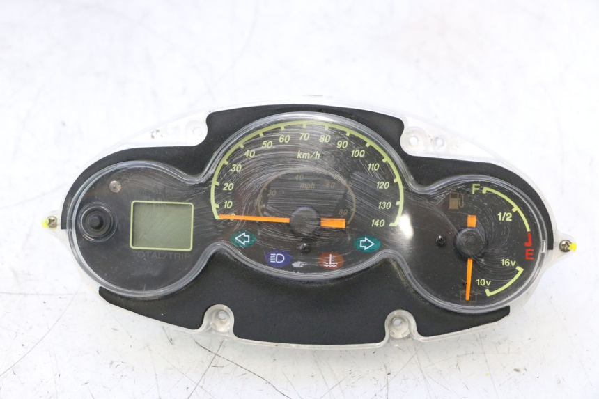 photo de CONTADOR YAMAHA YP MAJESTY 125 (2002 - 2006) - Vista principal