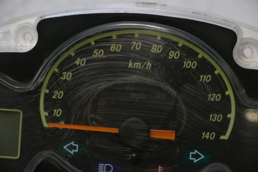 photo de CONTADOR YAMAHA YP MAJESTY 125 (2002 - 2006) - Detalhes característicos