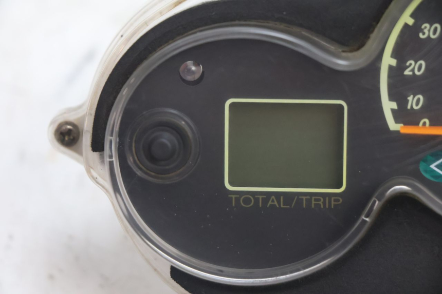 photo de CONTADOR YAMAHA YP MAJESTY 125 (2002 - 2006) - Detalhe da peça