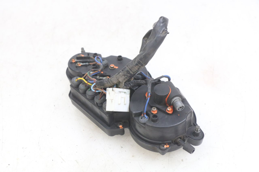 photo de CONTADOR  YAMAHA YZF R THUNDERCAT 600 (1996 - 2003) - Pontos de fixação