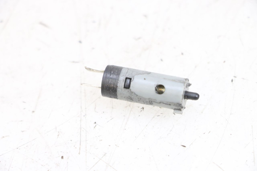 photo de INTERRUPTOR DE EMBREAGEM HONDA CBF 125 (2009 - 2015) - Zoom do estado de desgaste