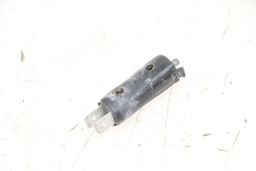 photo de INTERRUPTOR DE EMBREAGEM KSR CODE 125 (2018 - 2020) - Zoom do estado de desgaste