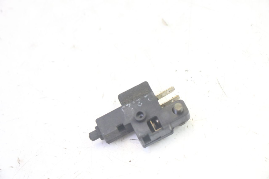 photo de INTERRUPTOR DE EMBREAGEM SUZUKI DL V STROM 1000 (2002 - 2007) - Outro ângulo de visão