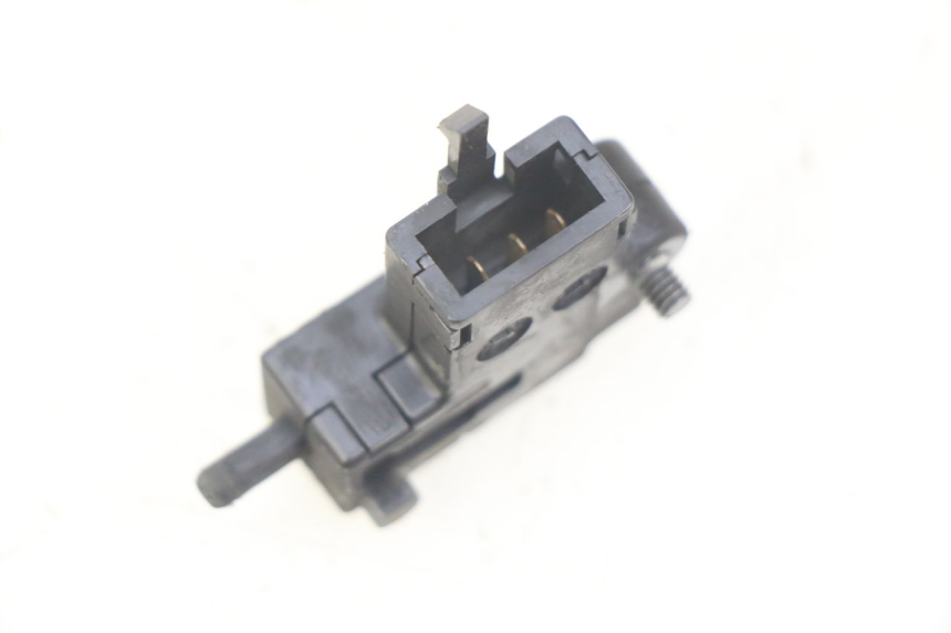 photo de INTERRUPTOR DE EMBREAGEM YAMAHA FJR ABS 1300 (2006 - 2012) - Zoom do estado de desgaste