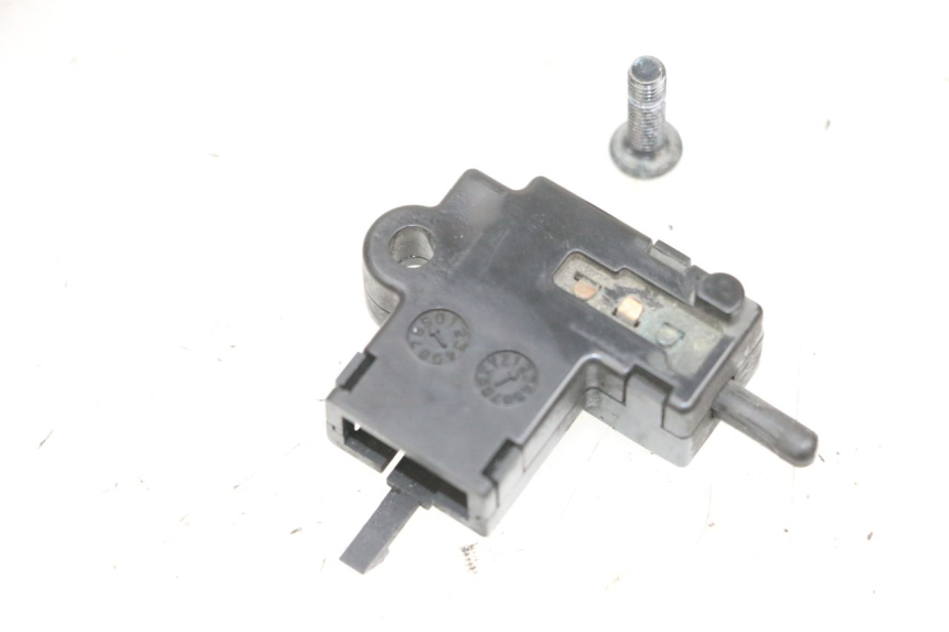 photo de INTERRUPTOR DE EMBREAGEM YAMAHA FJR ABS 1300 (2006 - 2012) - Detalhe da peça