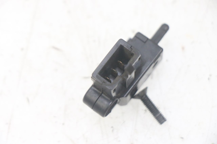 photo de INTERRUPTOR DE EMBREAGEM YAMAHA FJR ABS 1300 (2006 - 2012) - Detalhe da peça