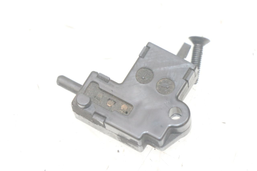 photo de INTERRUPTOR DE EMBREAGEM YAMAHA FJR ABS 1300 (2006 - 2012) - Zoom do estado de desgaste