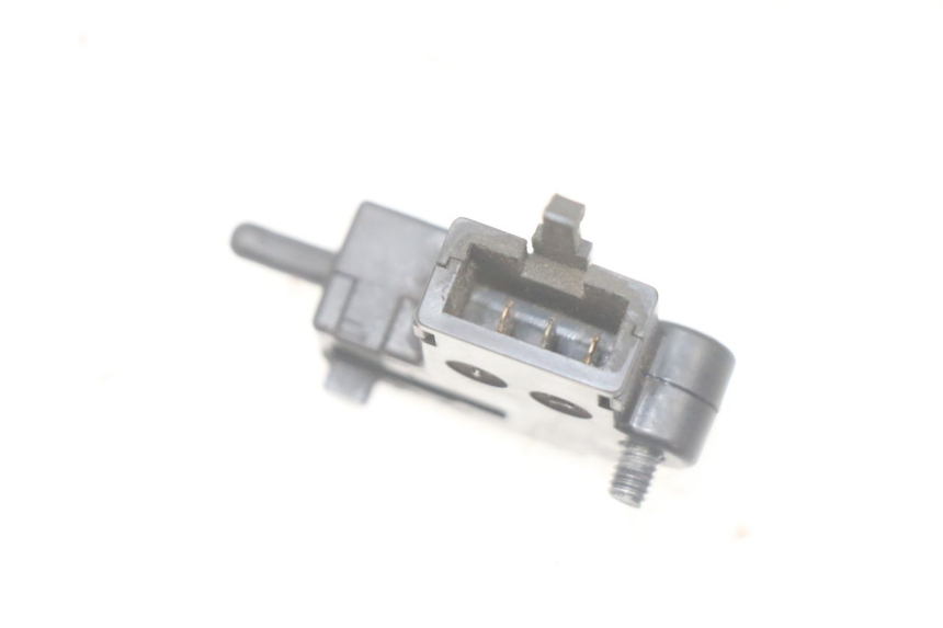 photo de INTERRUPTOR DE EMBREAGEM YAMAHA FJR ABS 1300 (2006 - 2012) - Outro ângulo de visão