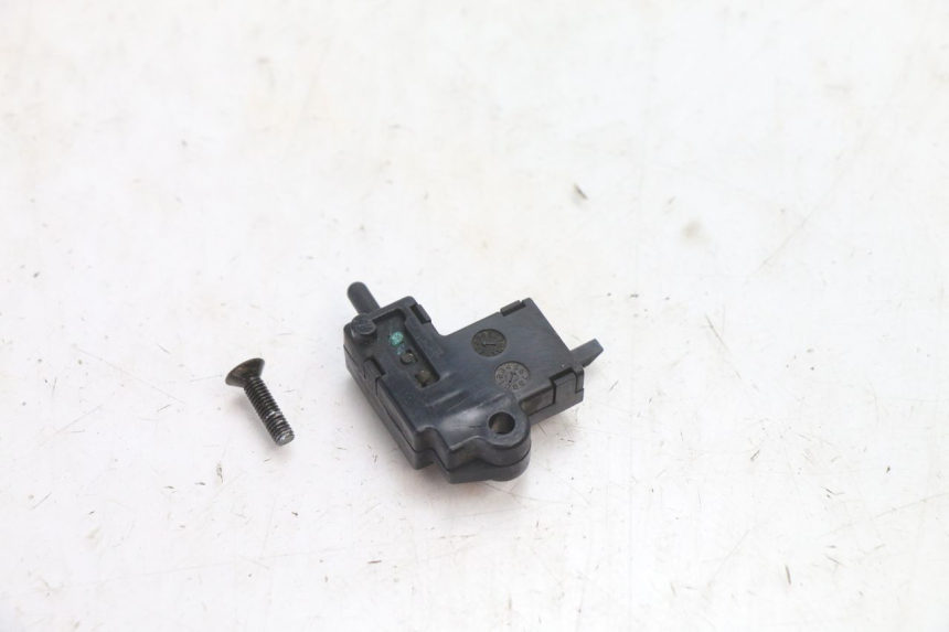 photo de INTERRUPTOR DE EMBREAGEM YAMAHA FJR 1300 (2001 - 2005) - Detalhe da peça