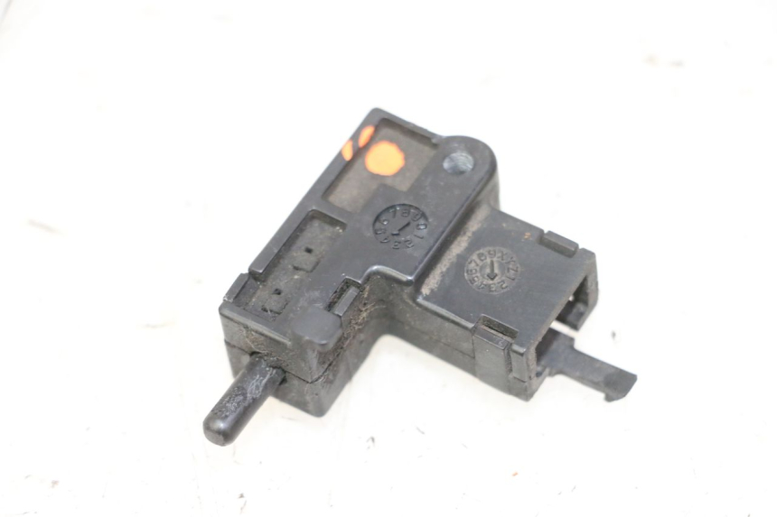 photo de INTERRUPTOR DE EMBREAGEM YAMAHA FZ6 N FAZER 600 (2004 - 2006) - Vista principal